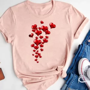 Camiseta com Estampa Coração Amor Aquarela Feminina